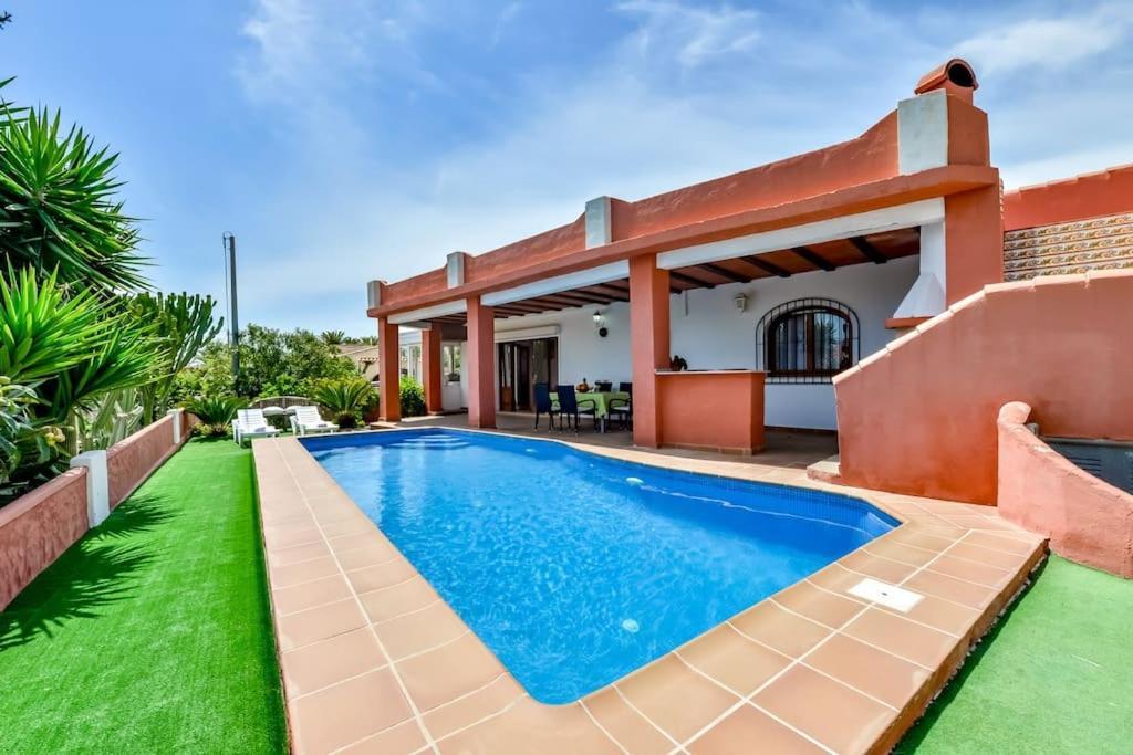 Villas Guzman - Mouna Кальпе Екстер'єр фото